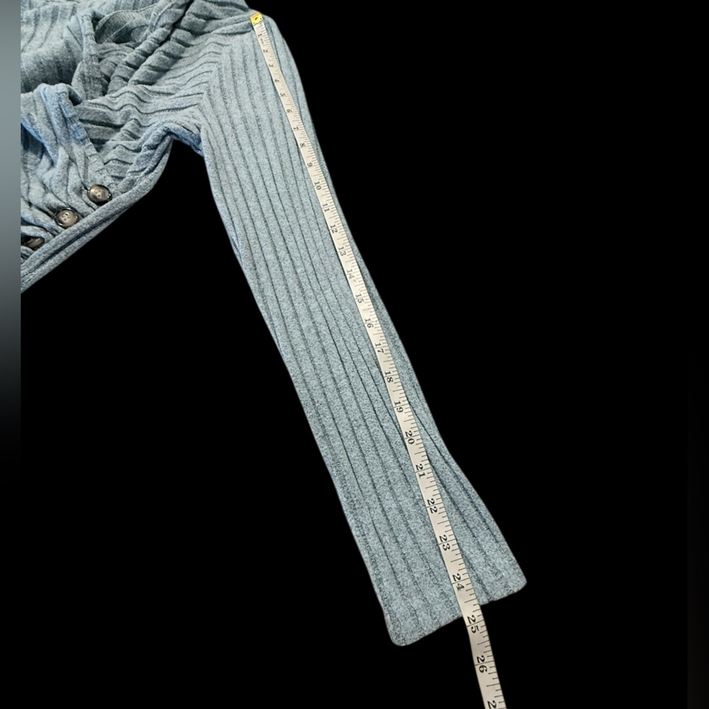 Pale Blue Ribbed Wrap Top with Button Runching - Picture 11 of 13